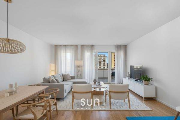 HELLES WOHNZIMMER (visualisiert)