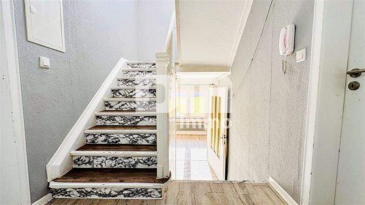 Hochparterre Treppenaufgang