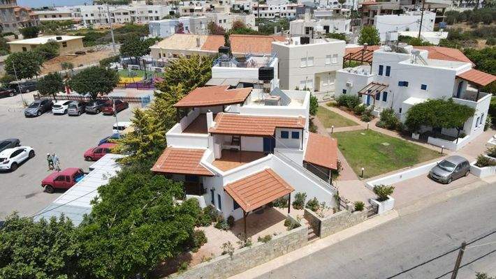 Kreta, Sisi: Wunderschön renoviertes Haus im Dorfzentrum zu verkaufen