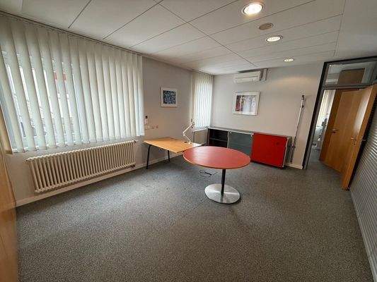 Büroraum.jpg