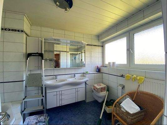 1. Obergeschoss - Badezimmer