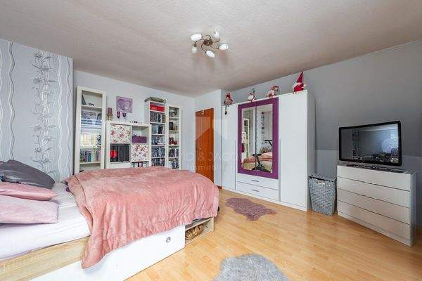 Wohnung 3 Schlafzimmer OG Links