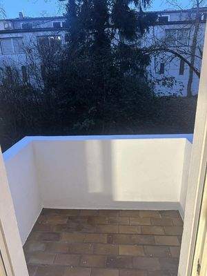 Kleiner Balkon bei Abendlicht