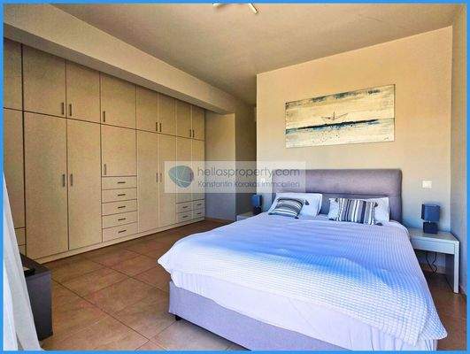 c845cb73b3f94a2fb3eabc1f76d5dfc6-original