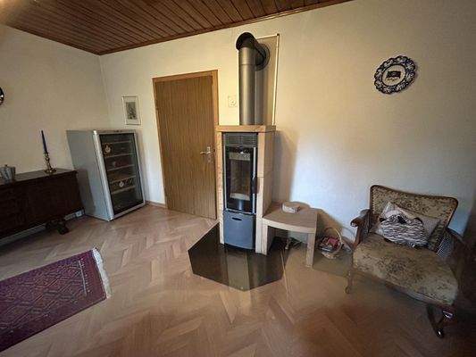 EG Wohnraum m. Kaminofen 