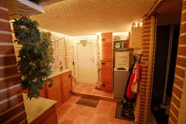 25 - Nebeneingang.jpg