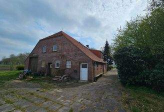 Rückseite mit Scheunentor