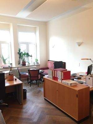 Büro (4-6 Arb.Pl.)