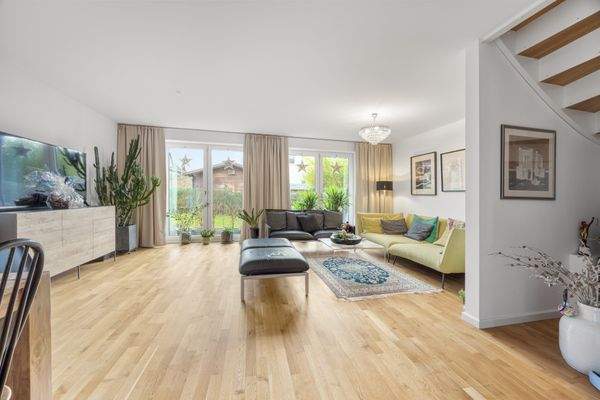 mit Ausgang zur Terrasse