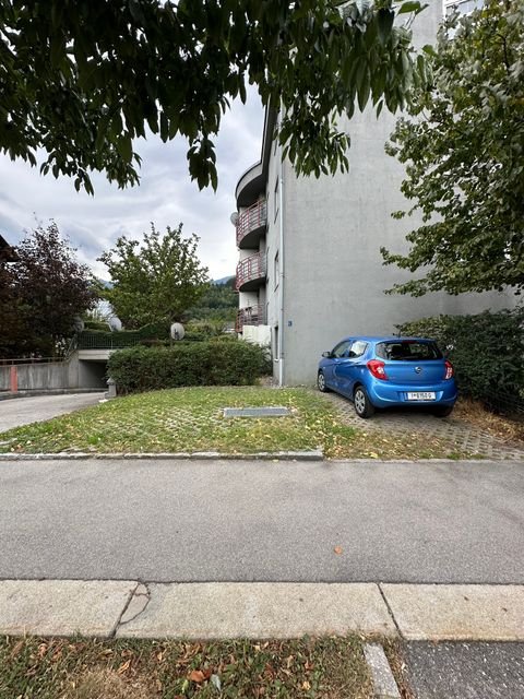 Innsbruck Garage, Innsbruck Stellplatz