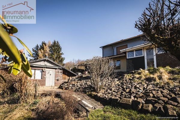 Terasse und Partyhütte