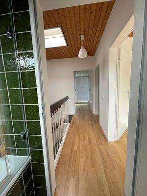 Flur 1.OG Blick vom Bad