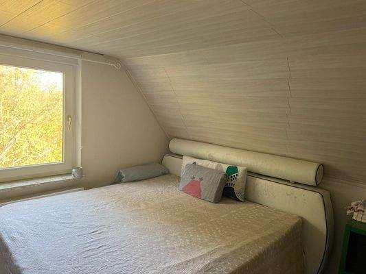 Dachgeschoss Zimmer 2 