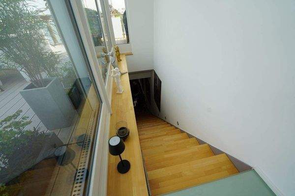 Treppenaufgang zur Dachterrasse