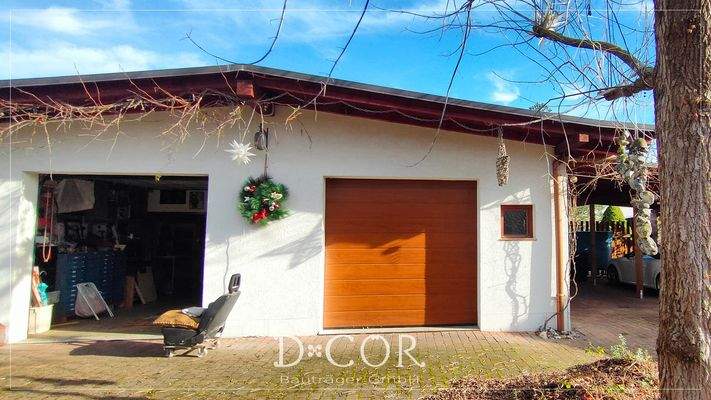 Doppelgarage mit Arbeitsgrube!