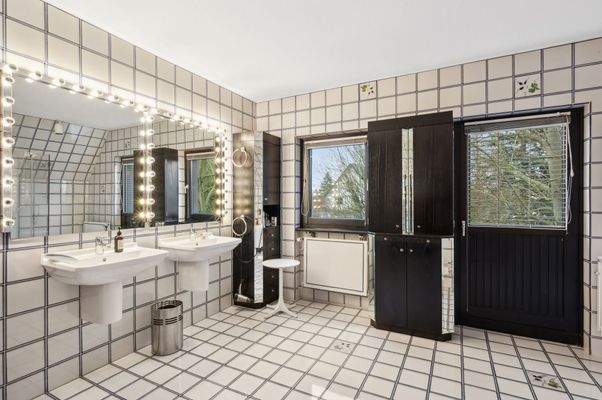 Tageslichtvollbad Obergeschos