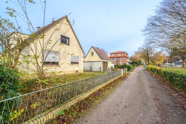 Hausansicht vom Sandweg