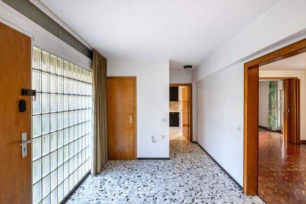 Freundlicher Empfangsbereich