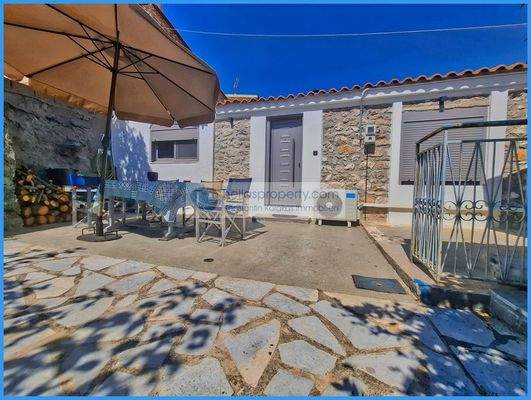 564a2f6a8b2a4bd6a869fa0e2c8ee88b-original