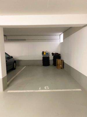 Tiefgaragenstellplatz