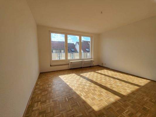 Referenz Wohnzimmer I mit Zugang Balkon