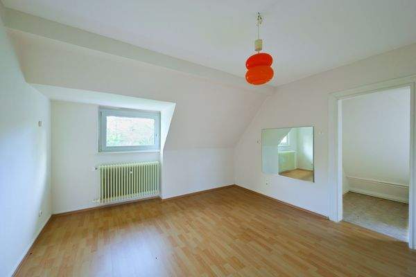 Schlafzimmer I im DG