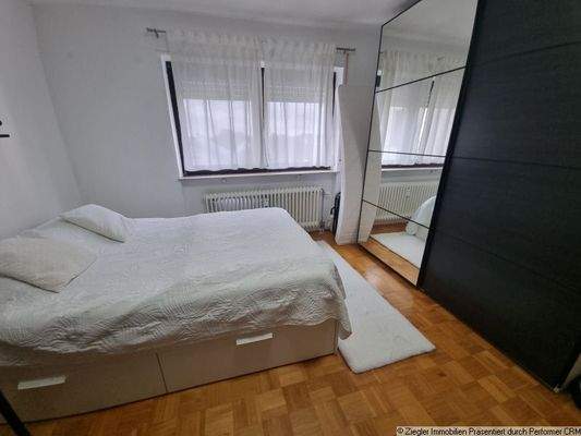 6 Schlafzimmer Ansicht a