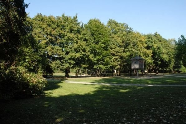 Park mit Spieplatz