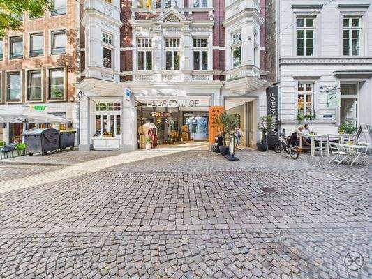 CAM05560G0-PR0015-STILL023