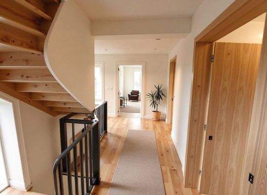 KI Bauernhaus OG Flur