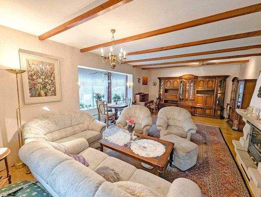 makellos 09 EFH Neu Broderstorf - Wohnzimmer .jpg