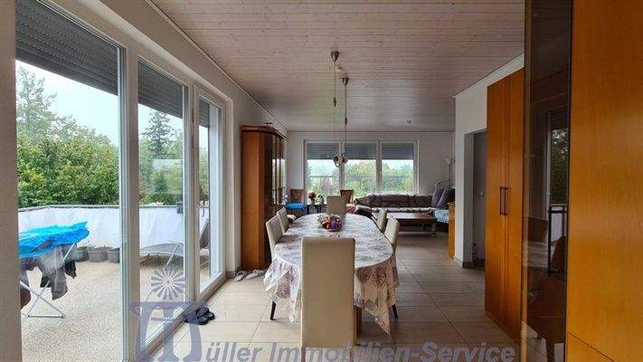 Foto 12_Wohn-Esszimmer.JPG