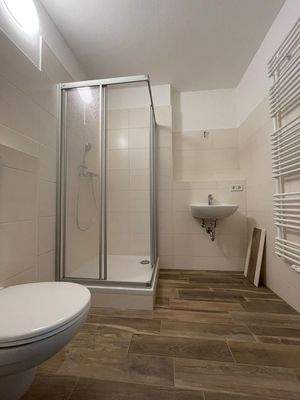 Musterfoto Bad mit Dusche