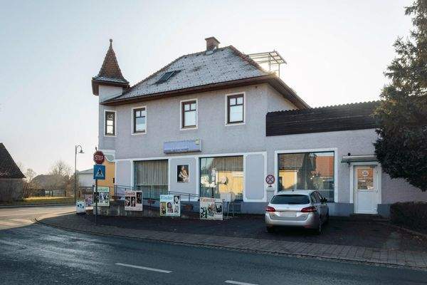 Neussl_Sparkassen_Gebäude_01 2024-6