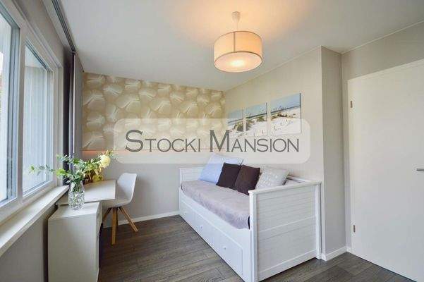 Schlafzimmer-1 m. Schreibtisch