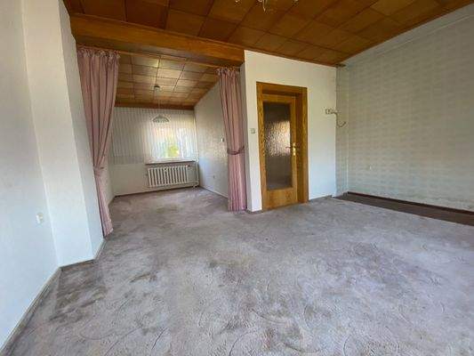 Große Wohnstube mit Essbereich.jpeg