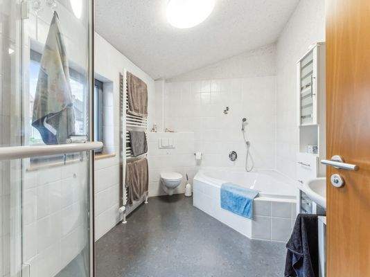 Badezimmer Ansicht I