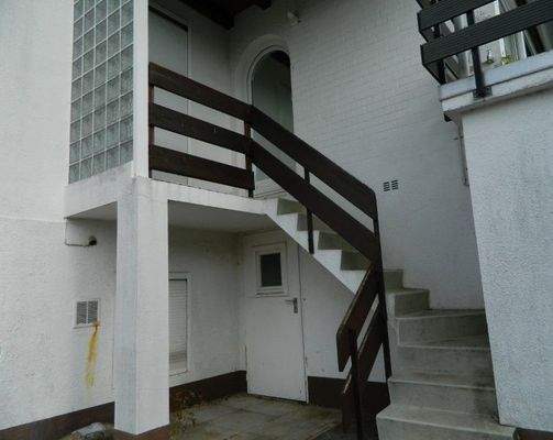 Hofeingang zum EG und Wintergarten