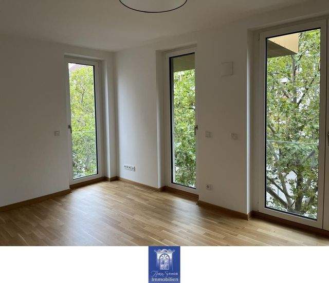 Exklusive Wohnung mit Balkon, exklusivem Bad, Gäste-WC und moderner EBK! - Foto 3