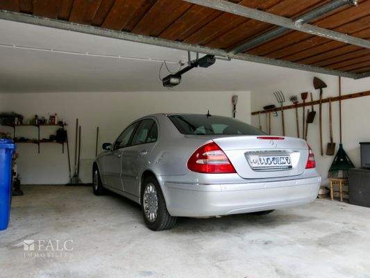 Doppelgarage mit Starkstrom