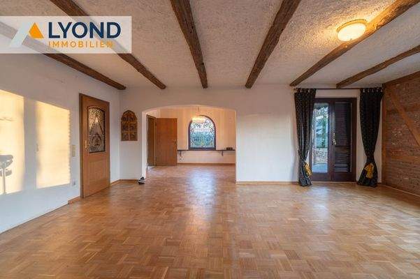 LYD 4954 - Altbau Wohnzimmer 2