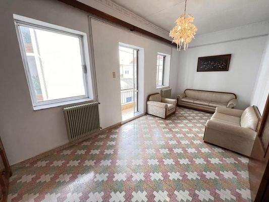 Kreta, Chania-Nea Chora: 2-Zimmer-Wohnung mit Balkon in der Nähe des Stadtzentrums zu verkaufen