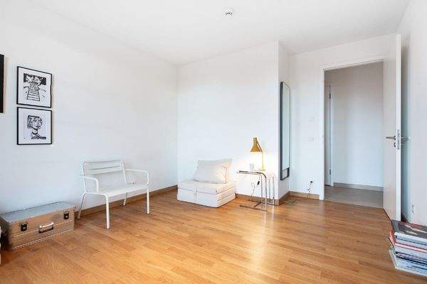 Blick Kinderzimmer_Büro