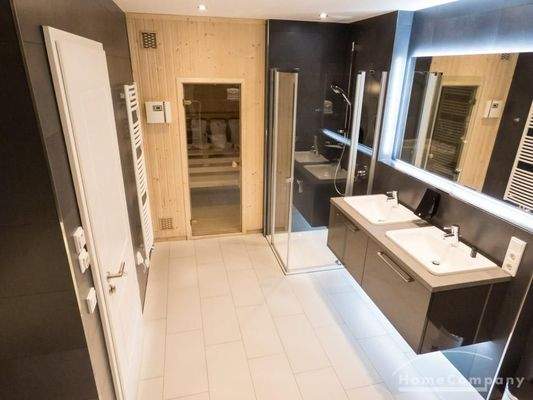 Bad optional mit Sauna