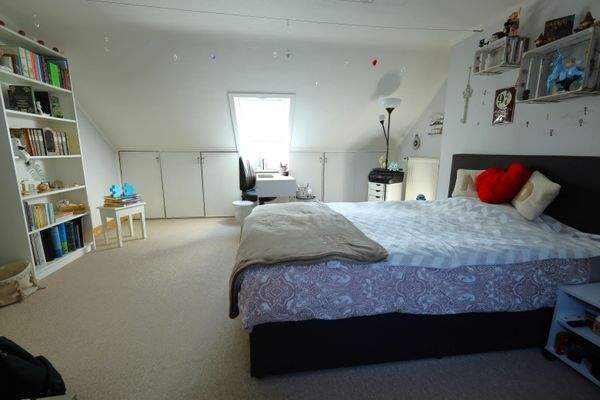 Viel Platz mit gutem Lichteinfall