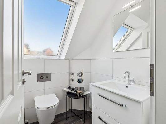 Ebene 1 - Separates WC