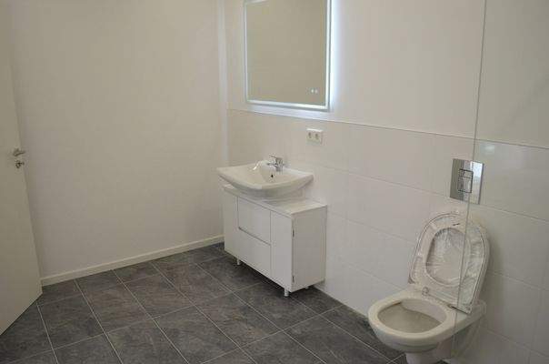 Badezimmer (Waschmaschinenanschluss im Bad)