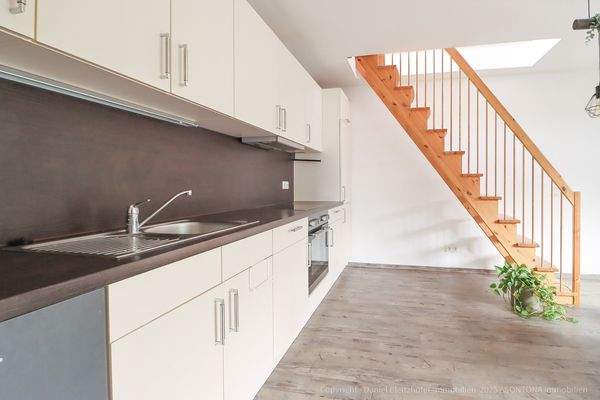 Küche, Esszimmer und Wohnen in einem großen Raum