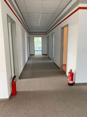 Gang im 1. OG Bürobereich