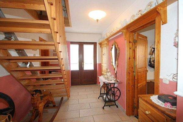 Der Flur mit dem Haupteingang